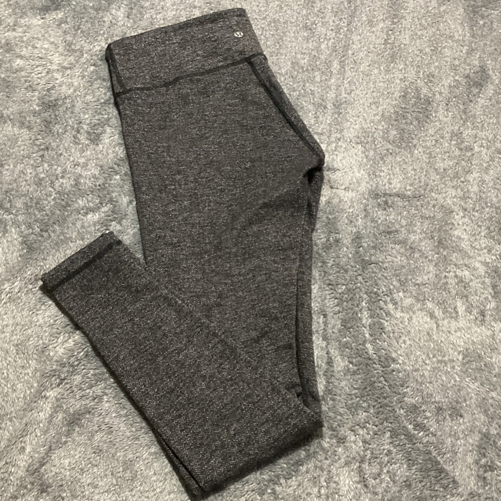 lululemon athletica Charcoal Leggings. EUC